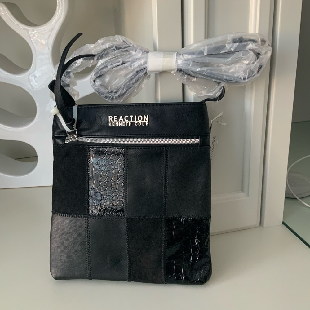 KENNETH COLE REACTION Black Crossbody Vegan Leather Purse BRAND NEW